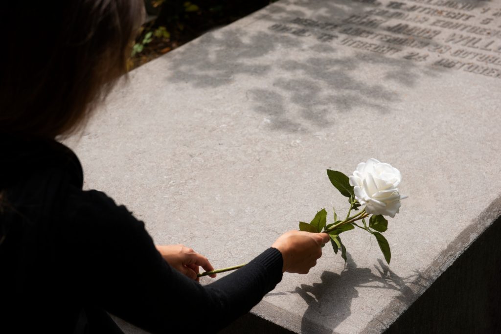 Rituale können helfen mit dem Verlust und der Trauer umzugehen